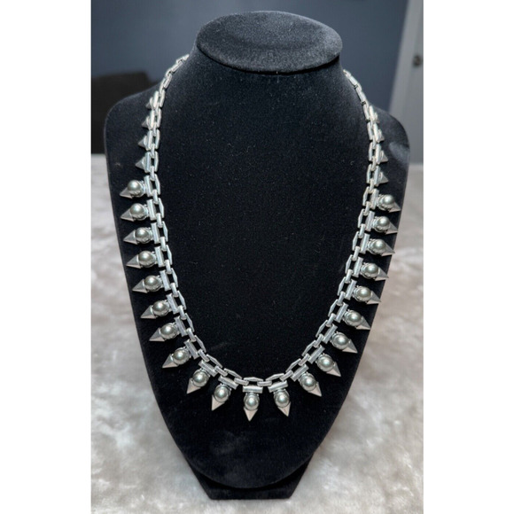 Stella & Dot Lynx Gray Pearl Silver Tone Necklace Choker Goth Spike HTF RARE - Picture 1 of 5
